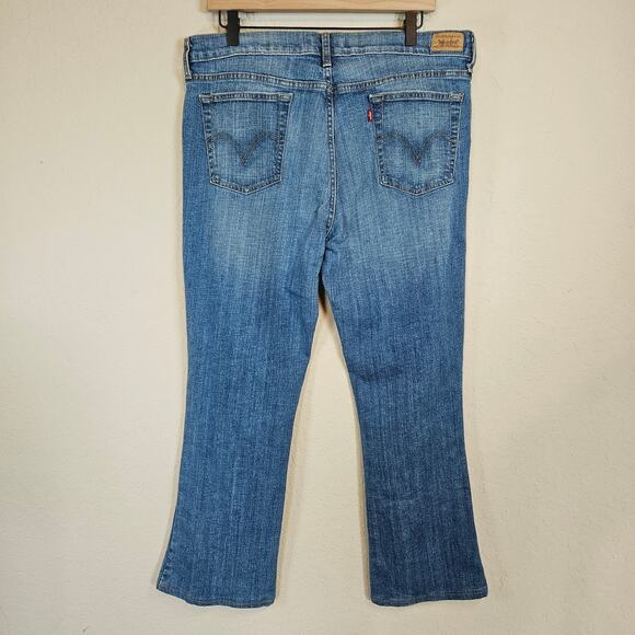 Levi's 515 Bootcut Jeans Light Wash Denim Women's 16 - Picture 2 of 12
